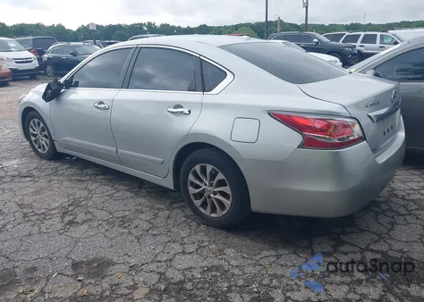 2015 Nissan Altima 2.5 S из США, поврежденный, VIN 1N4AL3AP2FN392263